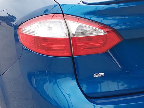 Used 2018 Ford Fiesta SE w/ Equipment Group 201A image 33