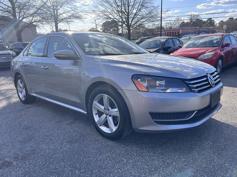 Used 2012 Volkswagen Passat 2.5 SE image 16