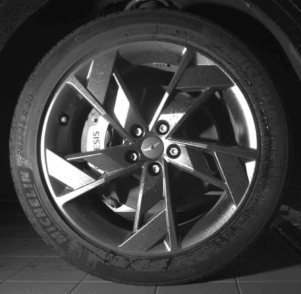 Used 2024 Genesis Electrified GV70 AWD/4WD image 25