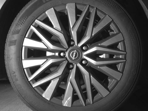 Used 2025 Nissan Altima 2.5 SV image 13