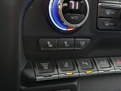 Used 2022 GMC Sierra 2500 Denali image 20