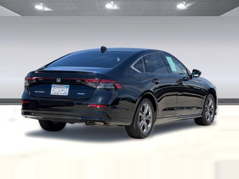 Used 2023 Honda Accord EX-L image 9