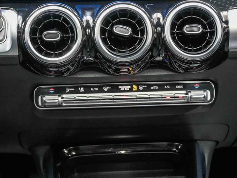 Certified 2026 Mercedes-Benz GLB 250 image 17