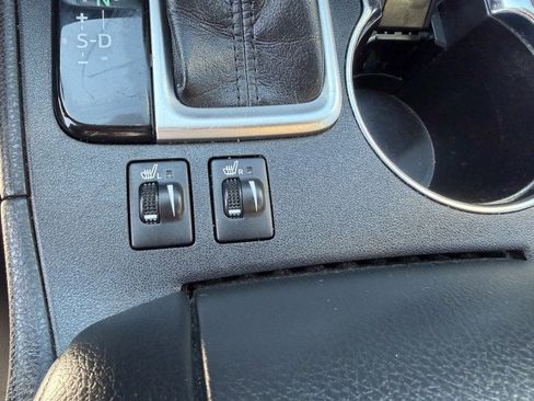 Used 2018 Toyota Highlander XLE image 13