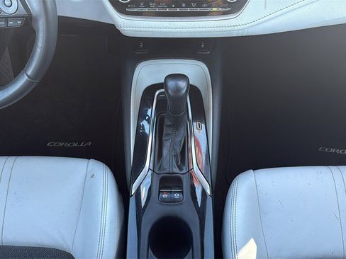 Used 2022 Toyota Corolla XSE image 21