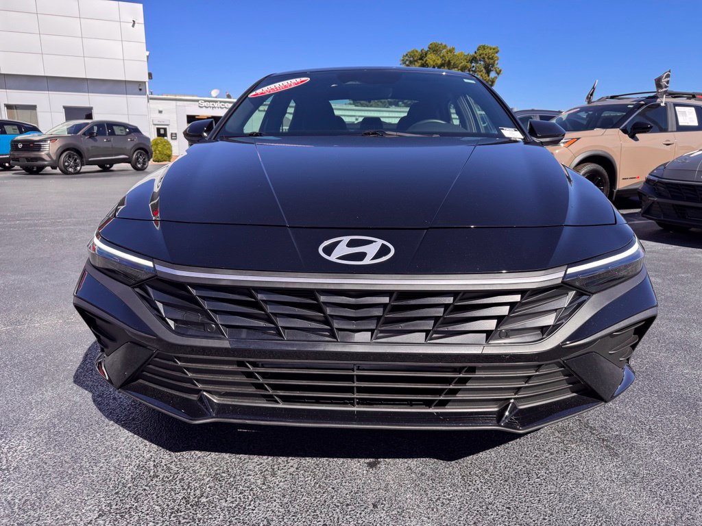 Used 2026 Hyundai Elantra Sport FWD image 8