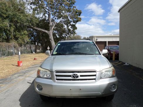 Used 2004 Toyota Highlander Limited image 4