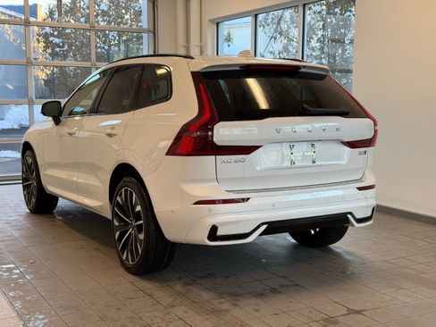 New 2026 Volvo XC60 B5 Ultra w/ Protection Package Premier AWD/4WD image 8