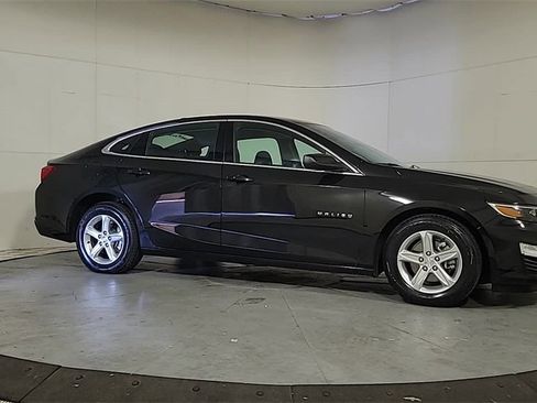 Used 2024 Chevrolet Malibu LT image 8