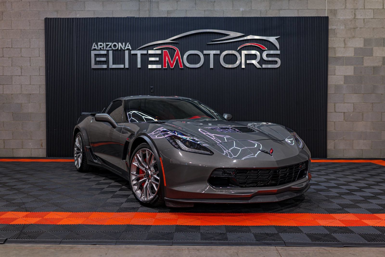 Used 2016 Chevrolet Corvette Z06 w/ 2LZ Preferred Equipment Group RWD image 2