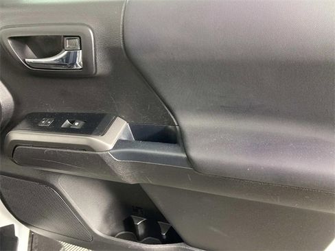 Used 2023 Toyota Tacoma TRD Sport image 23