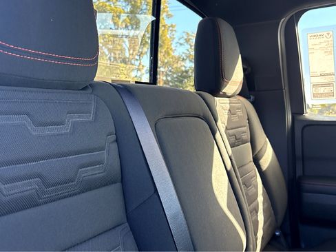 New 2026 Nissan Frontier PRO-4X w/ Pro-4x Convenience Package image 11