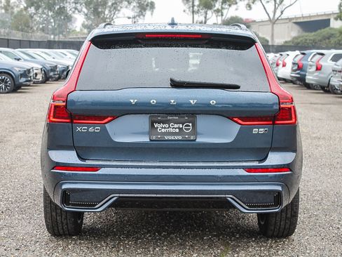New 2026 Volvo XC60 B5 Plus w/ Climate Package PRO image 7