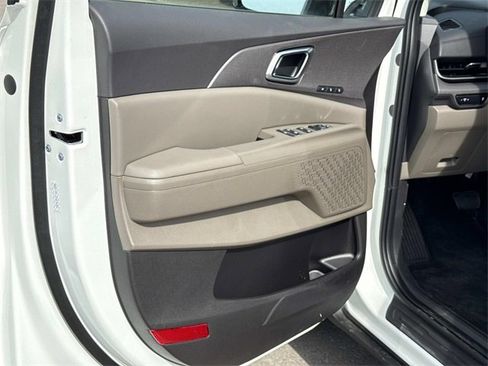 New 2026 Kia Carnival EX image 10