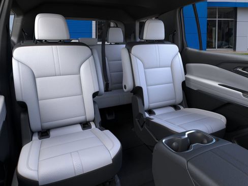 New 2026 Chevrolet Traverse High Country image 17
