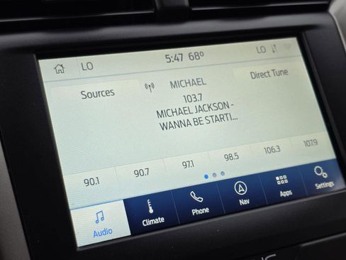 Used 2020 Ford Fusion SEL image 19