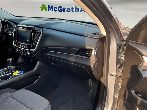 Used 2020 Chevrolet Traverse LT w/ LPO, Blackout Package image 27