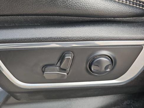 Used 2022 RAM 1500 Laramie RWD image 33