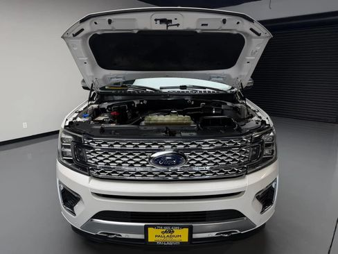Used 2019 Ford Expedition Max Platinum AWD/4WD image 5