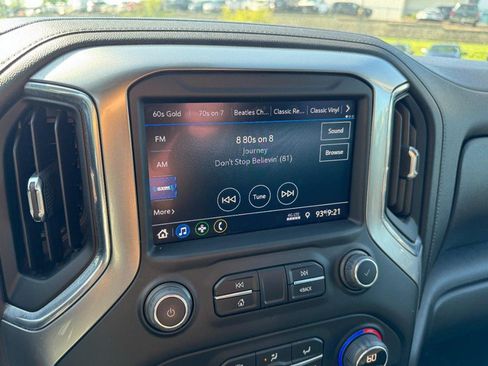 Used 2022 Chevrolet Silverado 1500 RST AWD/4WD image 19