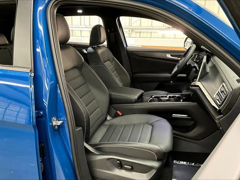 New 2026 Volkswagen Atlas Cross Sport SEL image 31