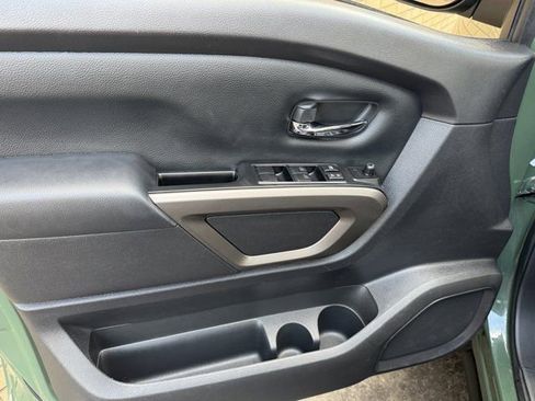 Used 2024 Nissan Titan SV w/ SV Bronze Edition Package image 37