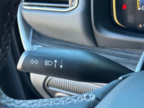 Used 2022 Jeep Wagoneer Series III image 38