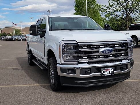 Used 2025 Ford F250 Lariat AWD/4WD image 6