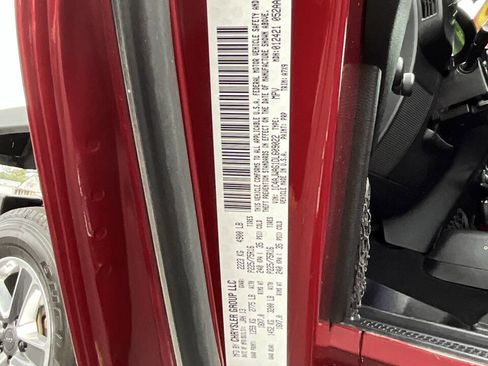 Used 2013 Jeep Wrangler Sport AWD/4WD image 20
