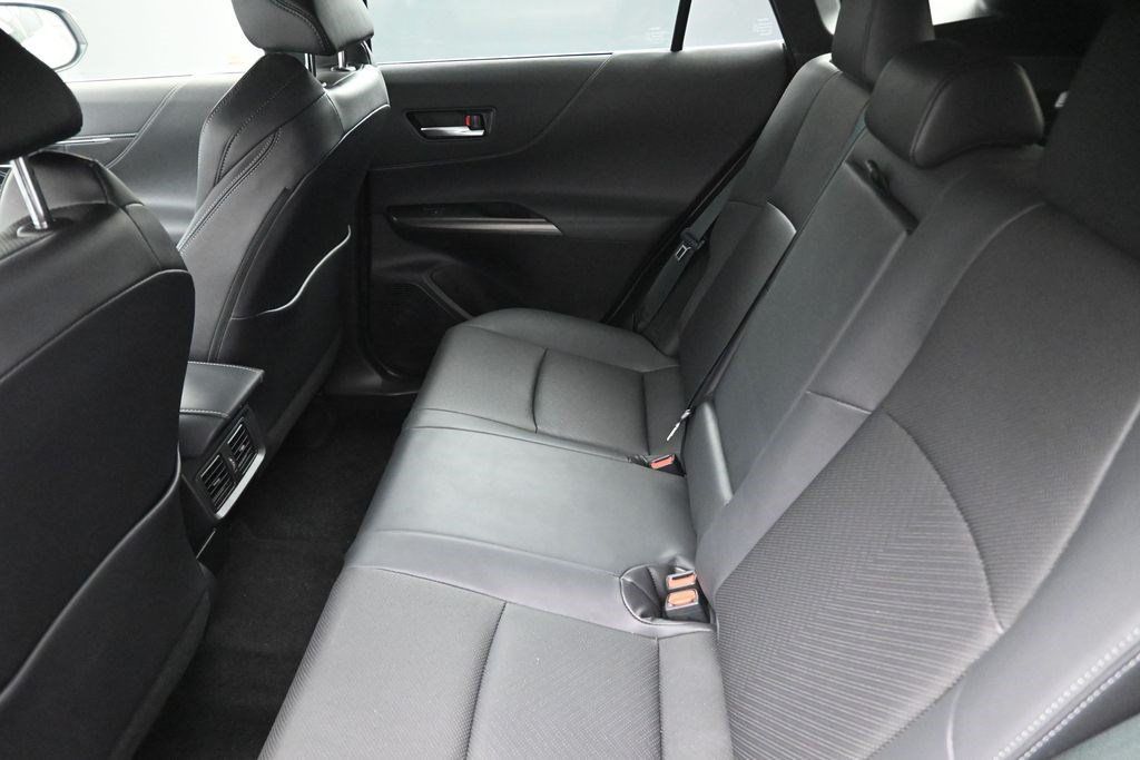Used 2021 Toyota Venza XLE w/ Softex Package AWD/4WD image 18