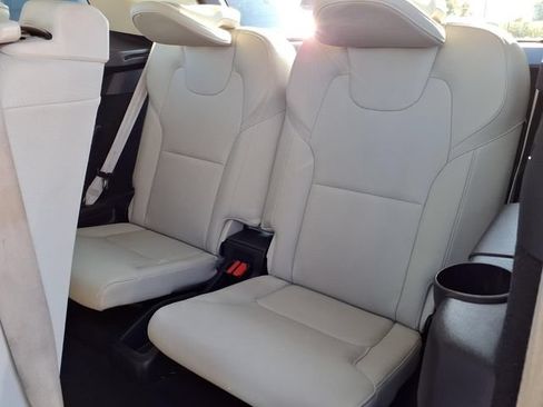 Used 2023 Volvo XC90 B6 Plus AWD/4WD image 22