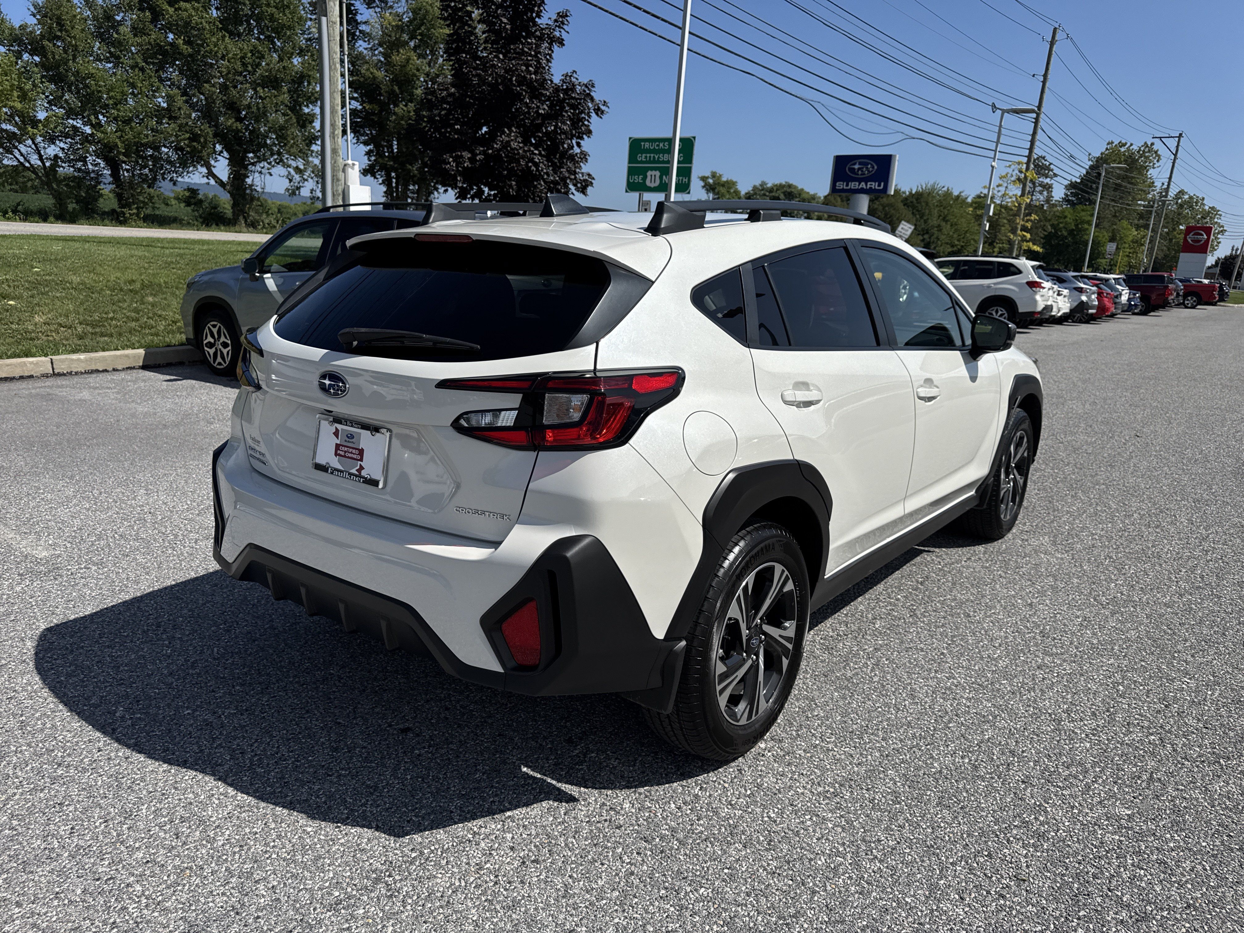 Used 2024 Subaru Crosstrek 2.0i Premium w/ Crosstrek Mirror Package AWD/4WD image 30
