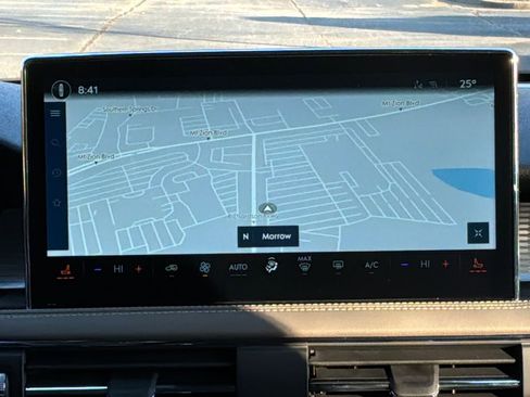 New 2026 Lincoln Corsair Premiere image 23