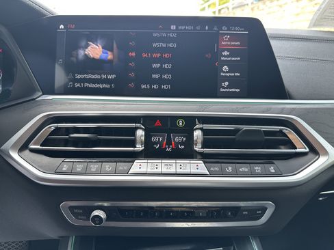 Certified 2022 BMW X7 xDrive40i w/ Executive Package image 17