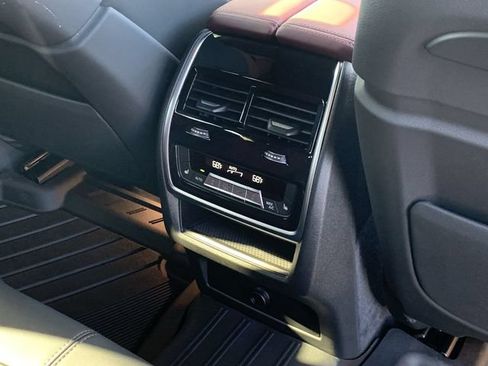 Used 2026 BMW X6 xDrive40i w/ Executive Package AWD/4WD image 35