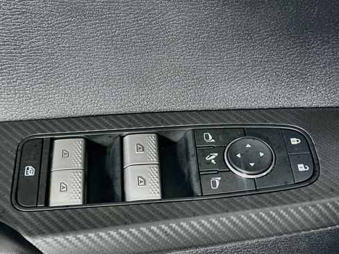 Used 2024 Mitsubishi Outlander SE AWD/4WD image 15
