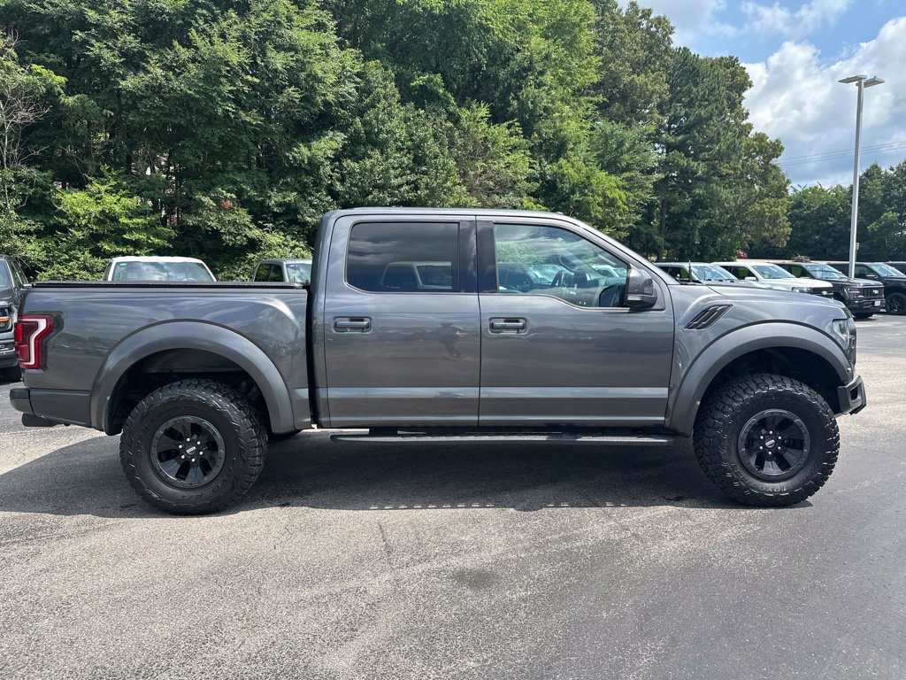 Used 2018 Ford F150 Raptor w/ Equipment Group 802A Luxury AWD/4WD image 2