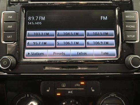 Used 2015 Volkswagen Jetta TDI SE image 4