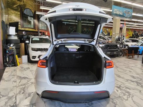 Used 2020 Tesla Model Y Long Range AWD/4WD image 7
