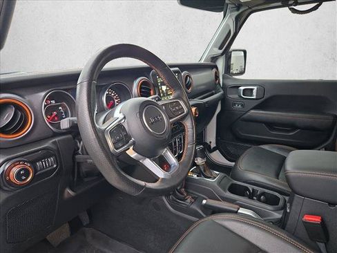 Used 2022 Jeep Gladiator Mojave AWD/4WD image 9
