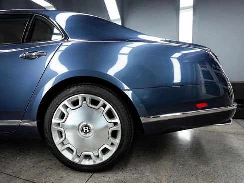 Used 2011 Bentley Mulsanne RWD image 8