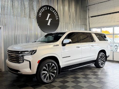 Used 2023 Chevrolet Suburban High Country image 1
