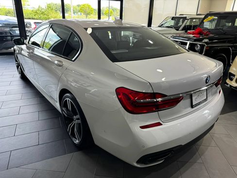 Used 2018 BMW 750i xDrive AWD/4WD image 3
