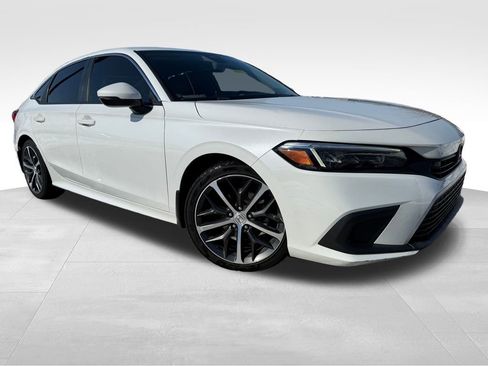 Used 2022 Honda Civic Touring image 5