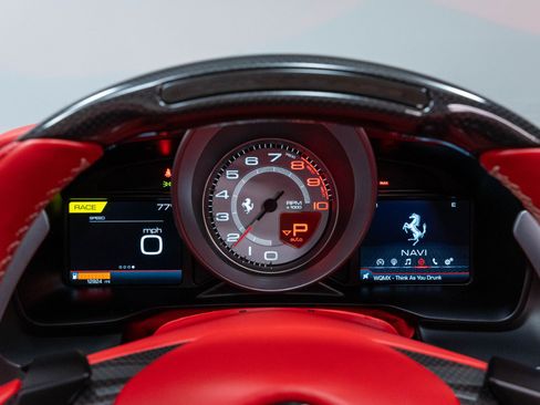 Used 2021 Ferrari F8 Tributo RWD image 14