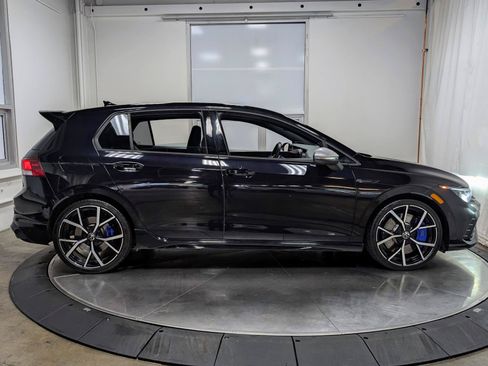 Used 2022 Volkswagen Golf R AWD/4WD image 10