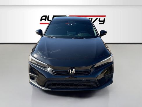 Used 2023 Honda Civic Sport image 2