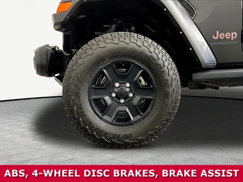 Used 2022 Jeep Gladiator Mojave AWD/4WD image 32