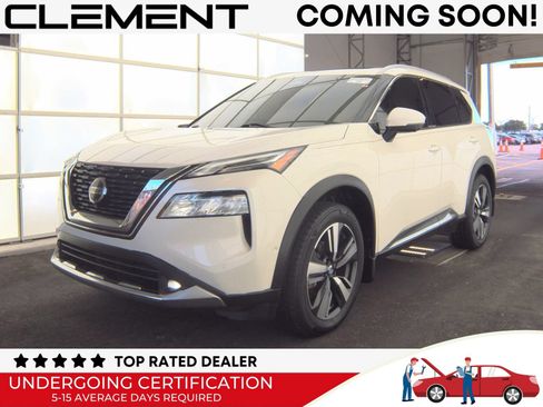 Used 2021 Nissan Rogue Platinum FWD image 1