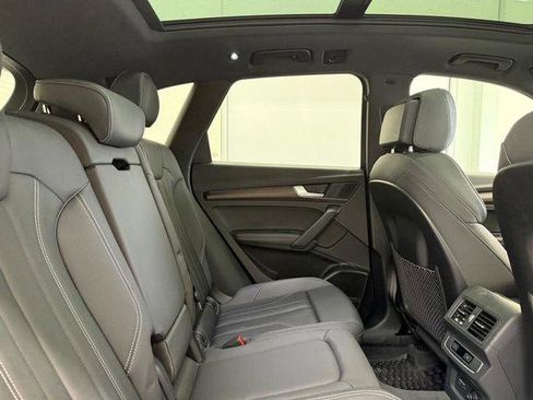 Certified 2025 Audi Q5 e Premium Plus AWD/4WD image 8